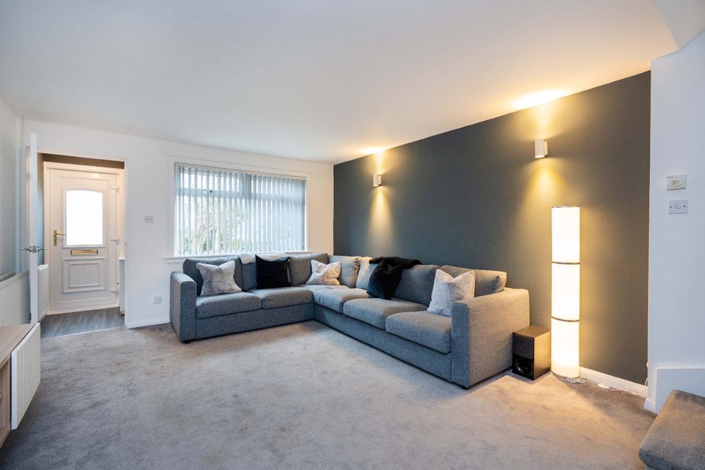 Property photo 2 of 21 4856814