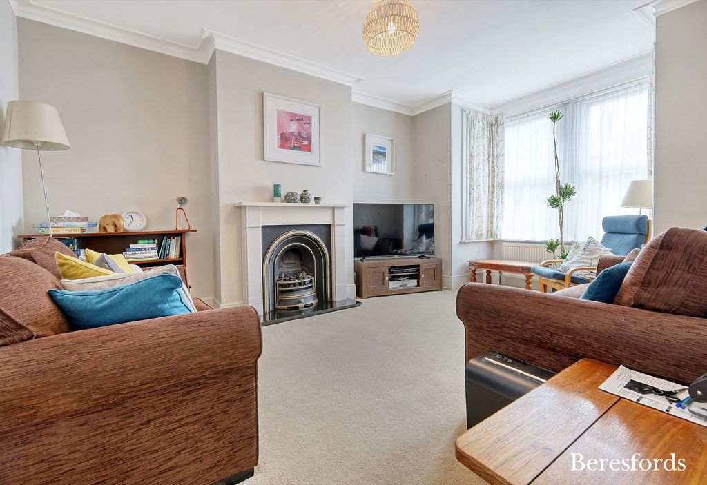 Property photo 2 of 19 Picture No. 18