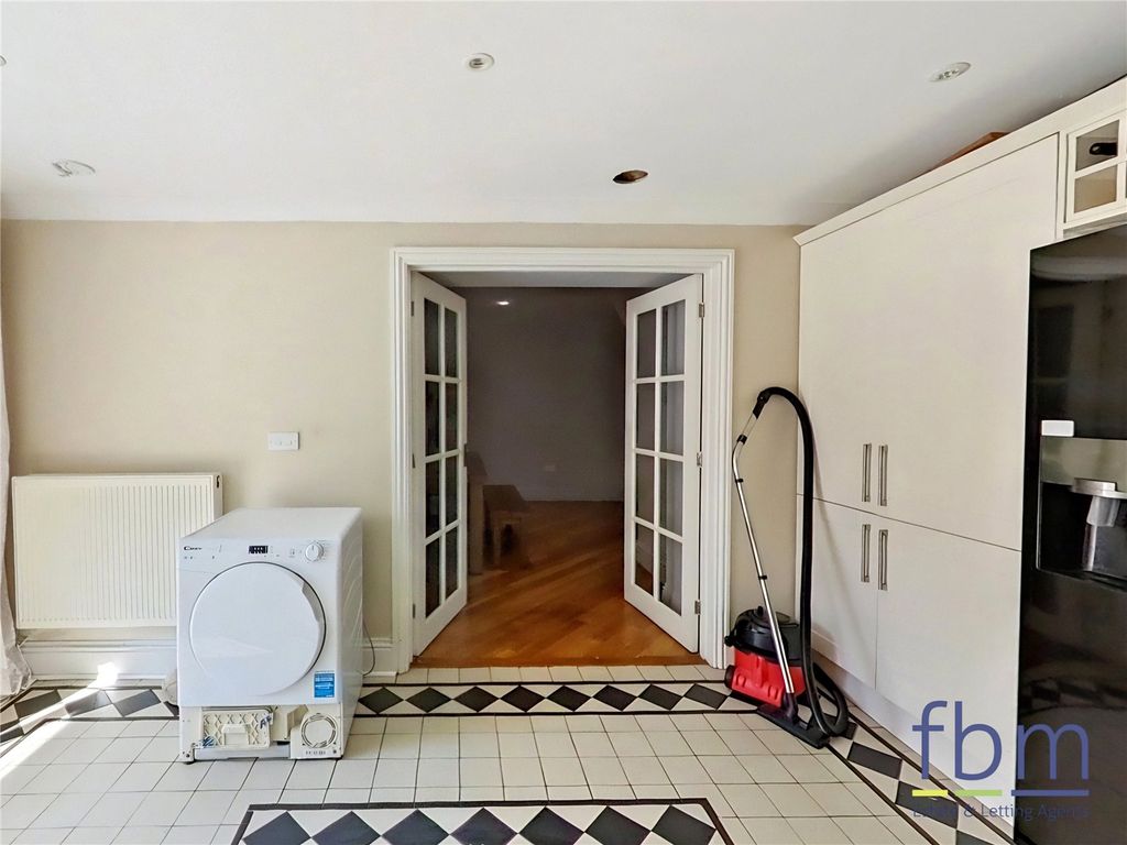 Additional image 12 of 4 bed terraced house for sale15 Springfield Terrace, The Green, Pembroke, Pembrokeshire SA71