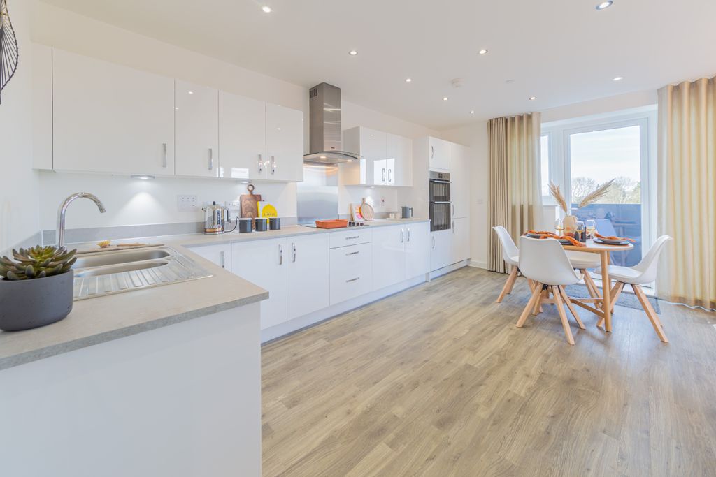 Property photo 1 of 11 Show Home