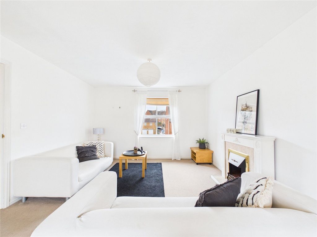 Property photo 3 of 16 Picture No. 03