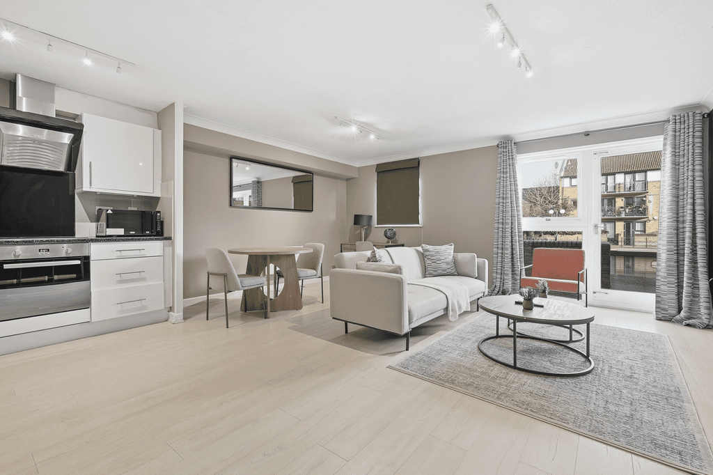 Property photo 3 of 19