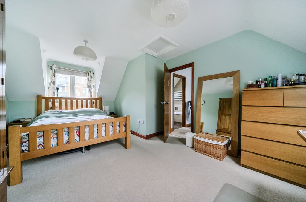 Property photo 3 of 22 1419498-1-69A1Dd5...