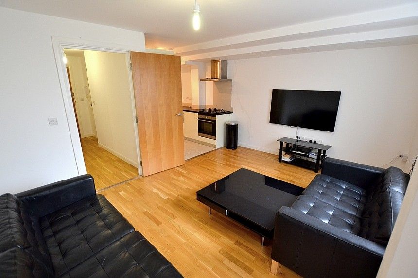 Property photo 2 of 9