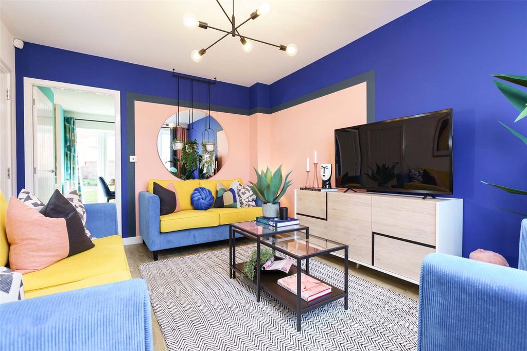 Property photo 3 of 10 Lounge