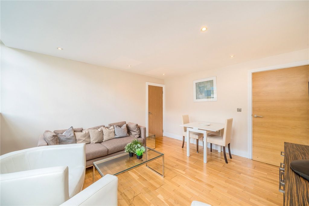 Property photo 2 of 17 Picture No. 05