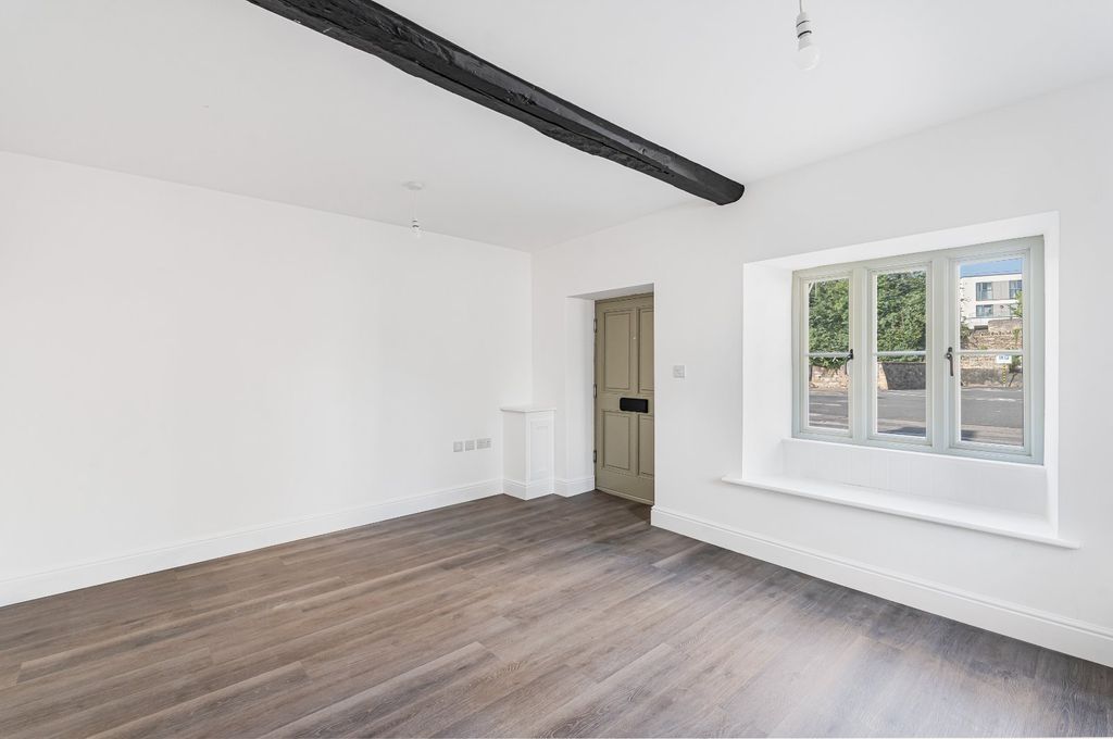 Property photo 3 of 14 Picture No. 07