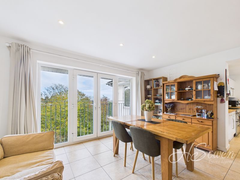 Property photo 3 of 30 Photo 11