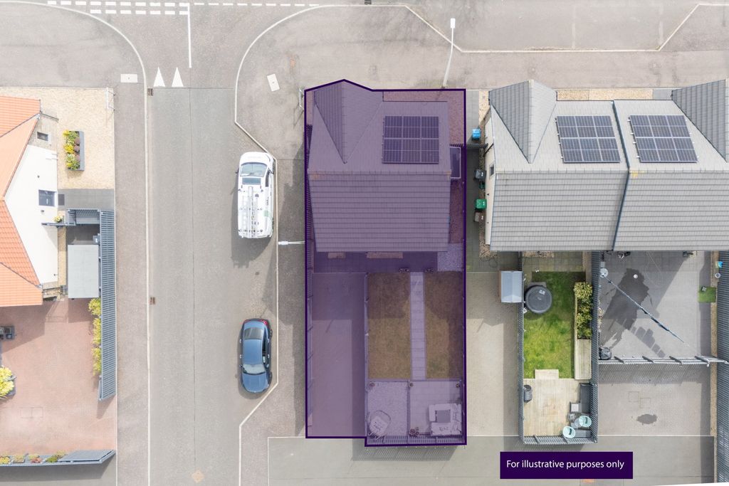 Property photo 2 of 38