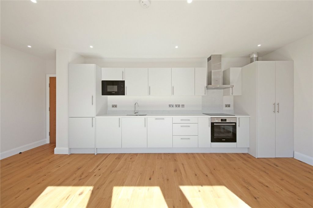 Property photo 1 of 12 Picture No. 14