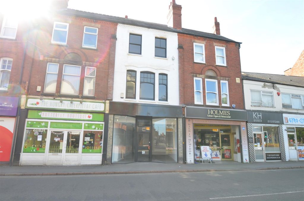 Property photo 1 of 7 59 Market Place Front.Jpg