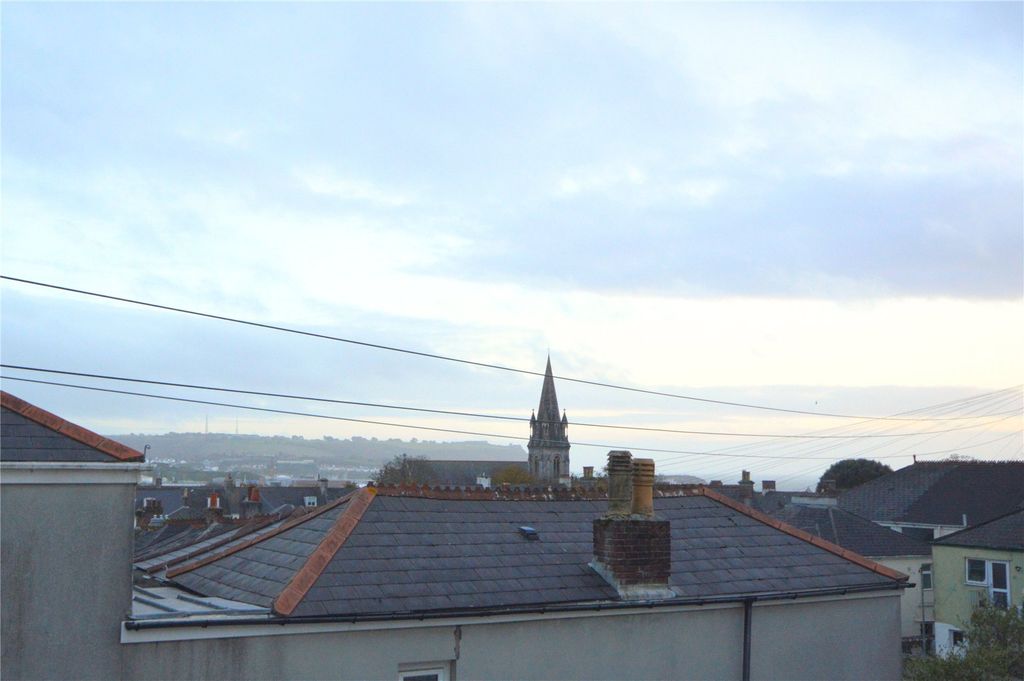 Property photo 3 of 16 Picture No. 22