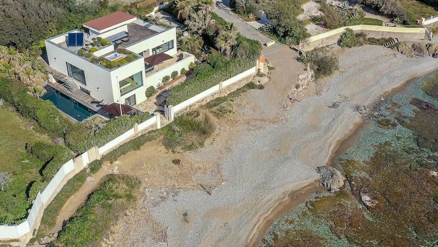 Property photo 2 of 31