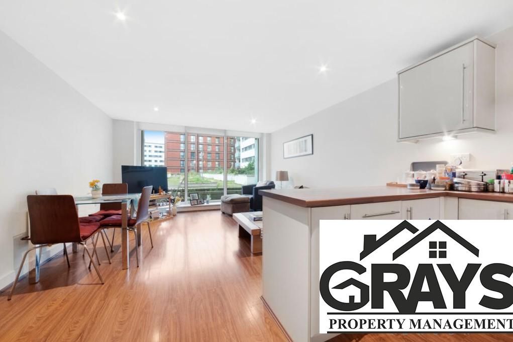 Property photo 1 of 12 Stylish 2-Bed, 2-Bath Apartment For Rent Â€“ Drift Court, London, E16 2Fe