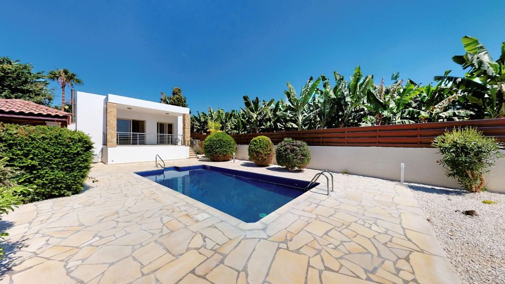 Property photo 1 of 50