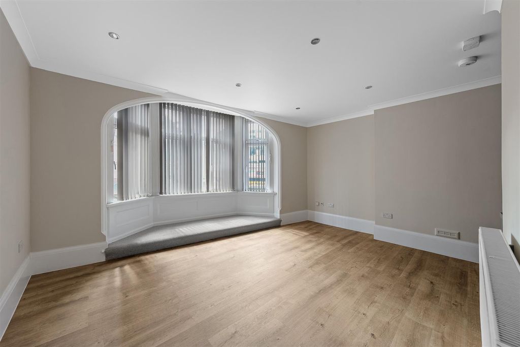 Property photo 3 of 11 094A6850.Jpg