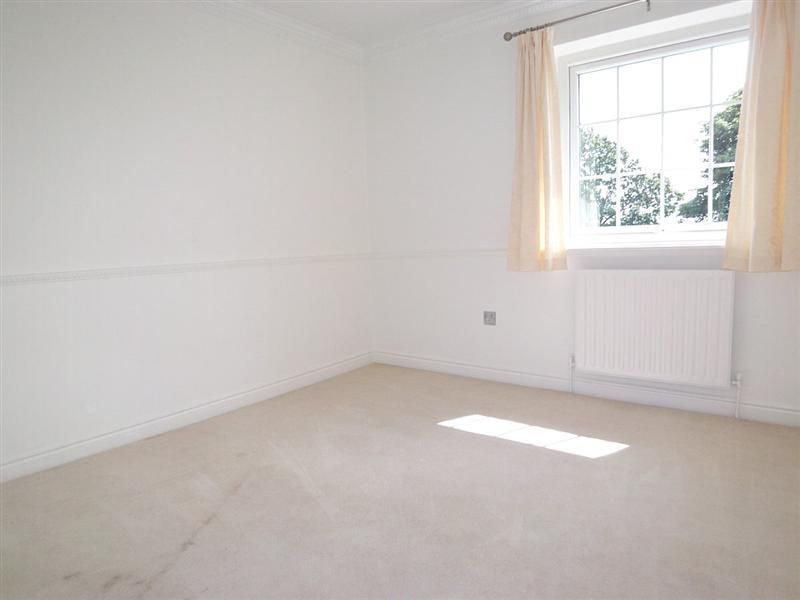 Property photo 2 of 7 Bedroom