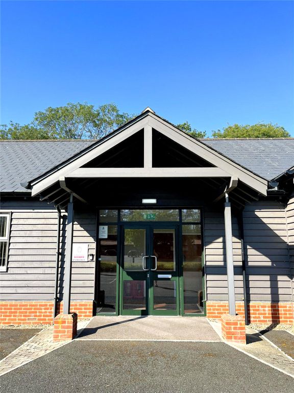 Property photo 1 of 9 Picture No. 12