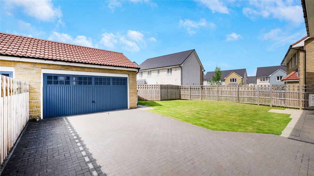 Additional image 25 of 5 bed detached house for saleBeech Path, East Calder, Livingston, West Lothian EH53