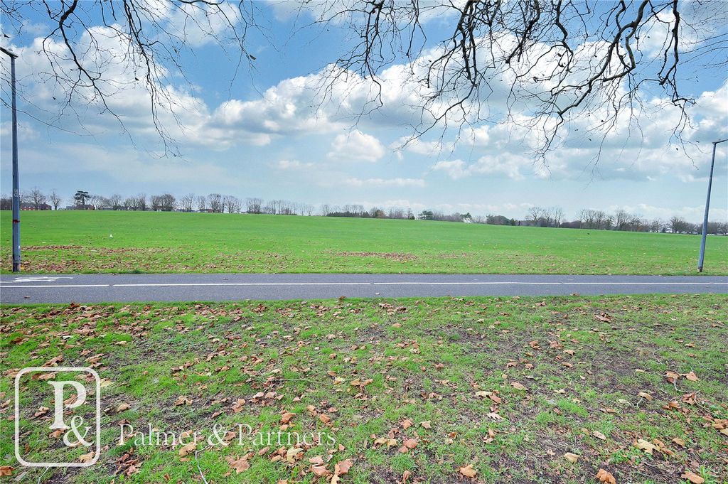 Property photo 3 of 13 Picture No. 17
