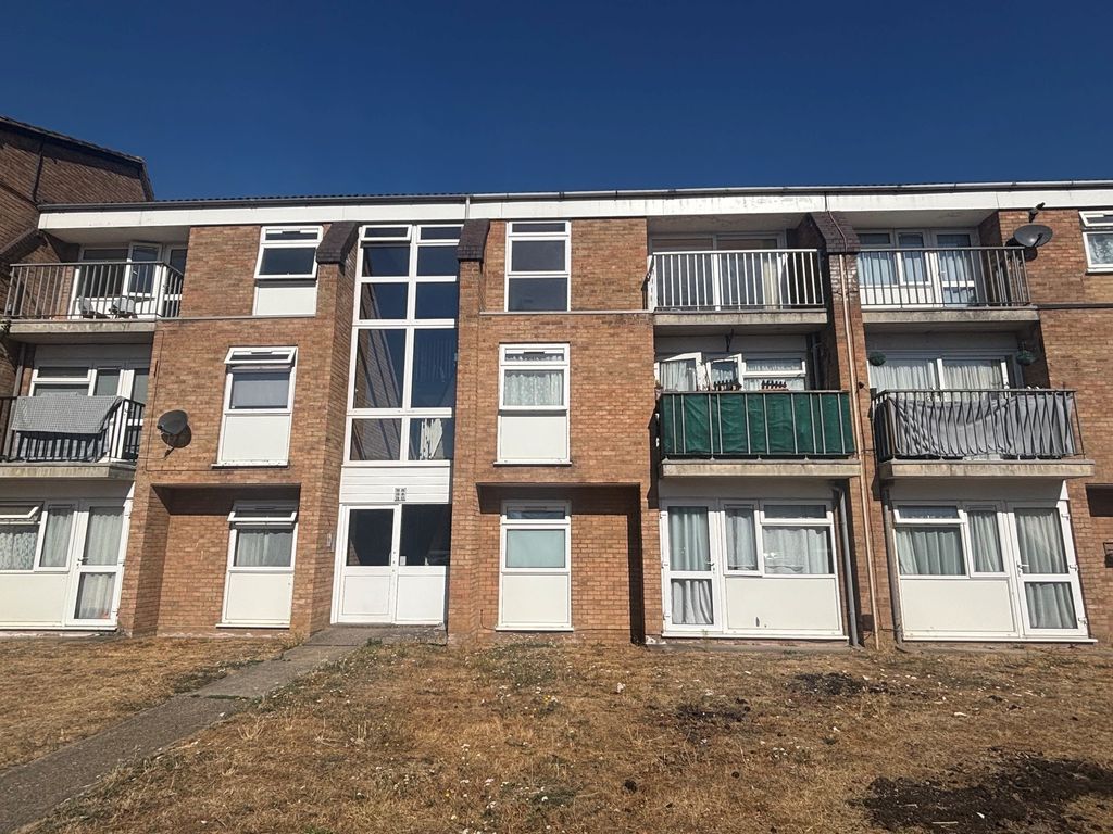 Property photo 1 of 5