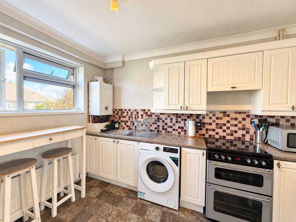Property photo 2 of 13 Kitchen