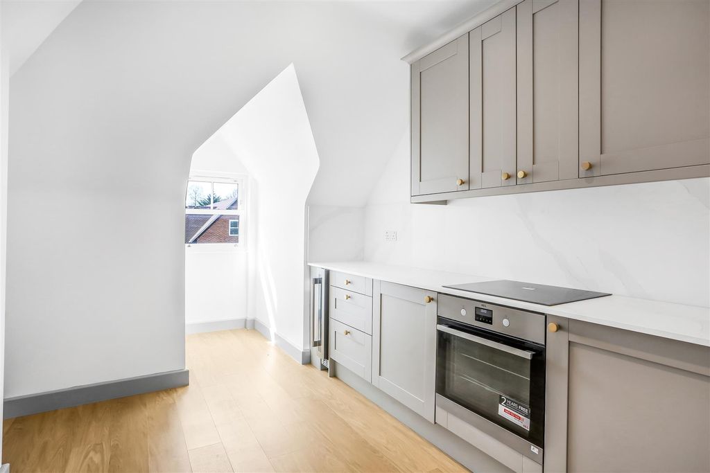 Property photo 3 of 17 1685129273 - F6 -1.Jpg