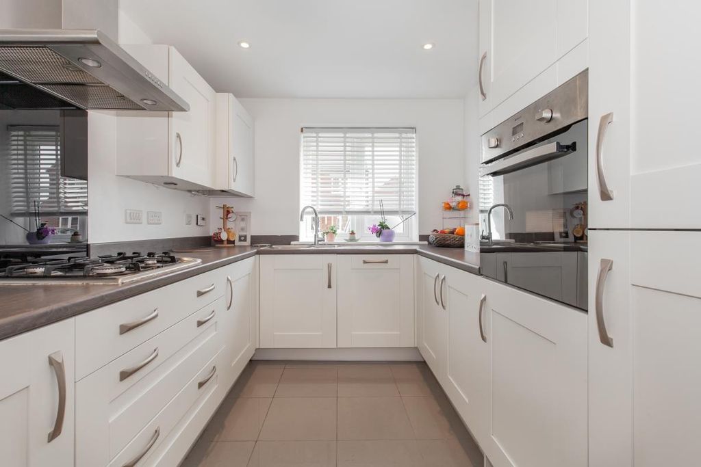 Property photo 2 of 11 Fileaccess 3.Jpg