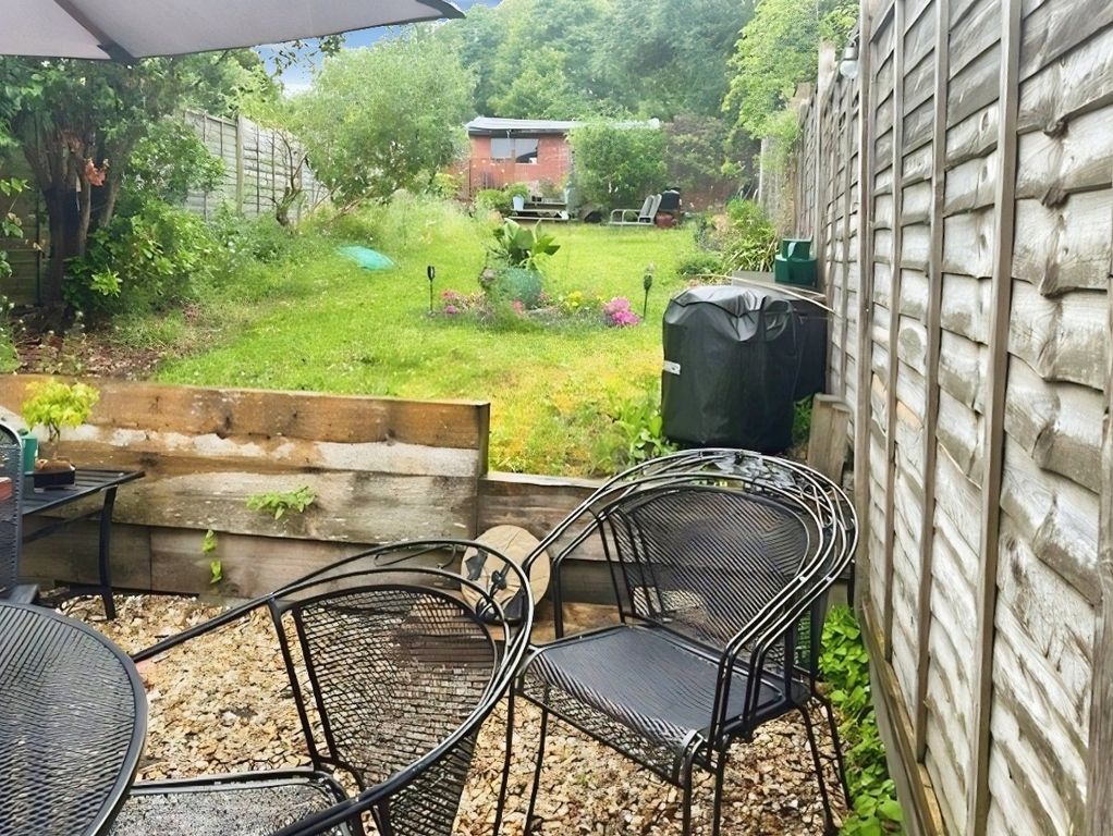 Property photo 2 of 11