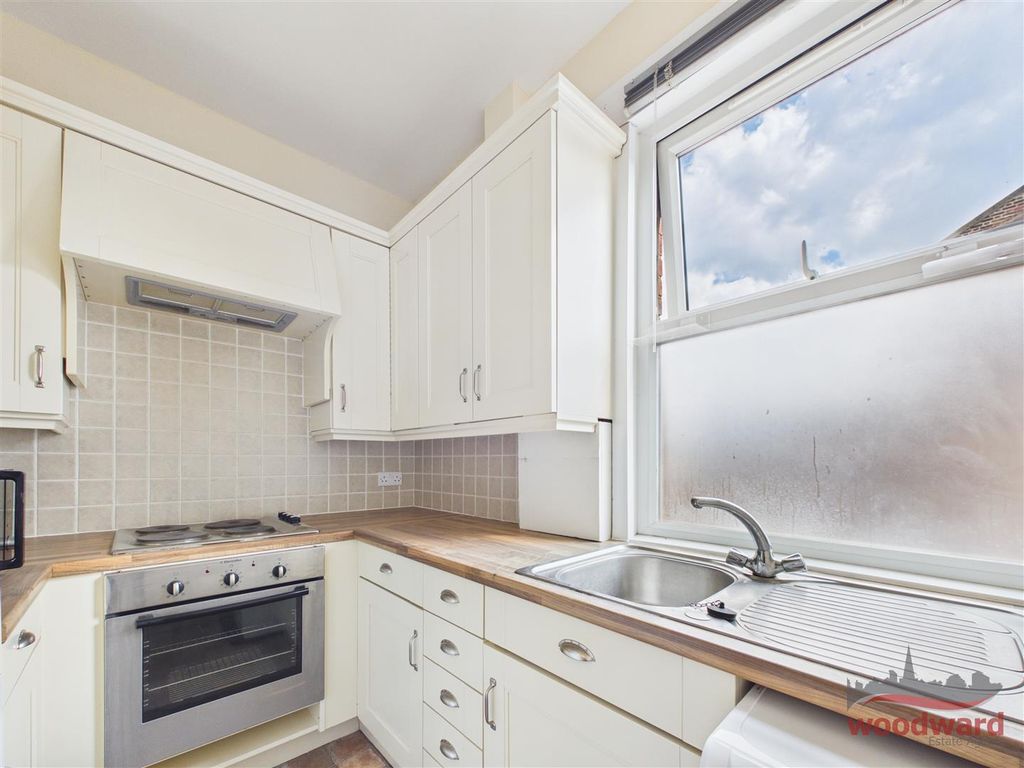 Property photo 2 of 6 Cam05267G0-Pr0239-Still003.Jpg