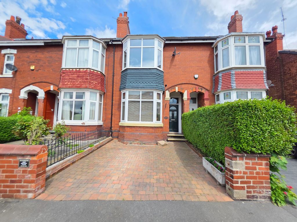 Property photo 1 of 36