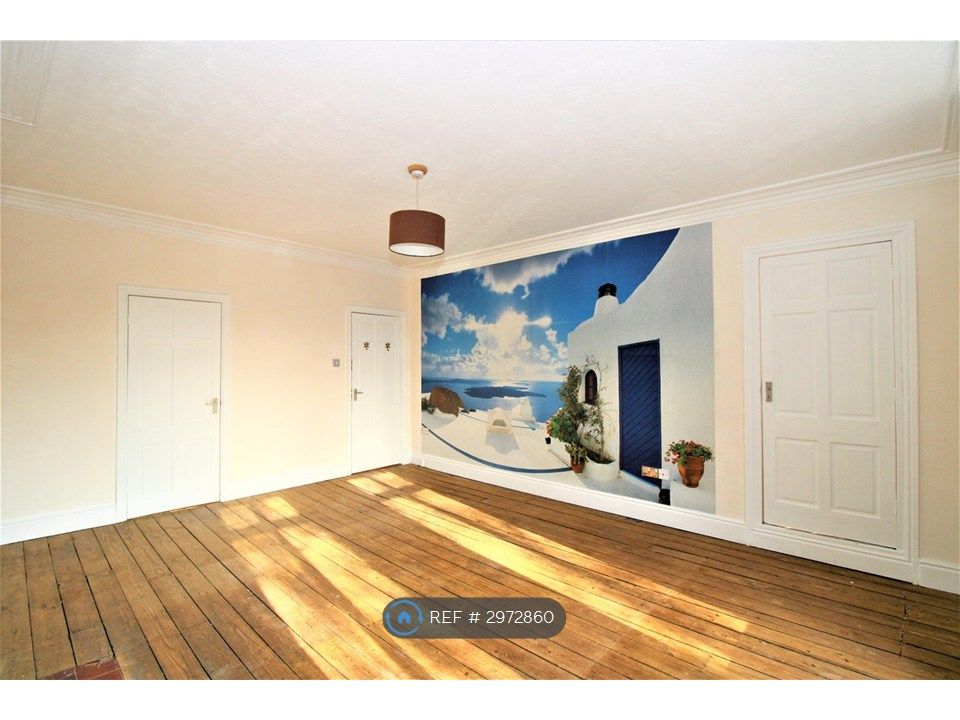 Property photo 3 of 25