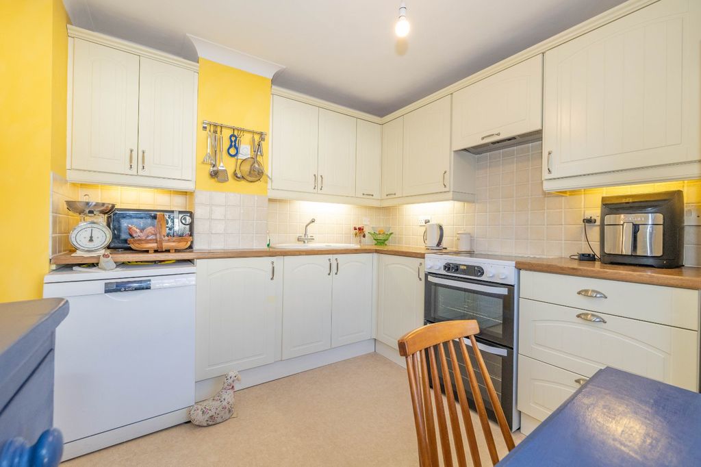 Property photo 3 of 13 Picture 3