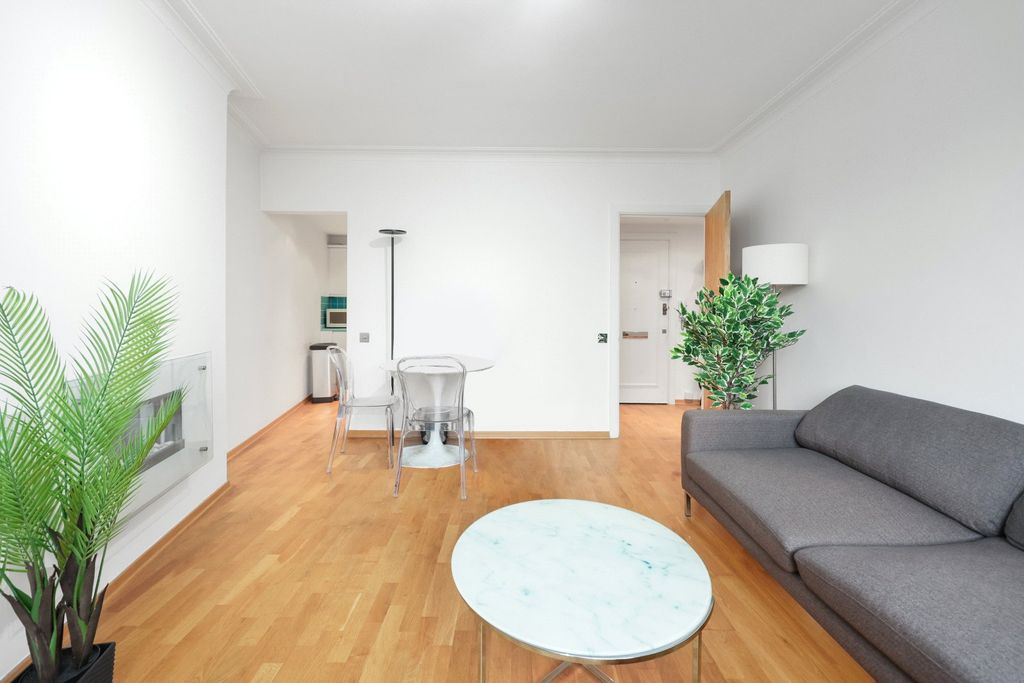 Property photo 1 of 10 Reception Room