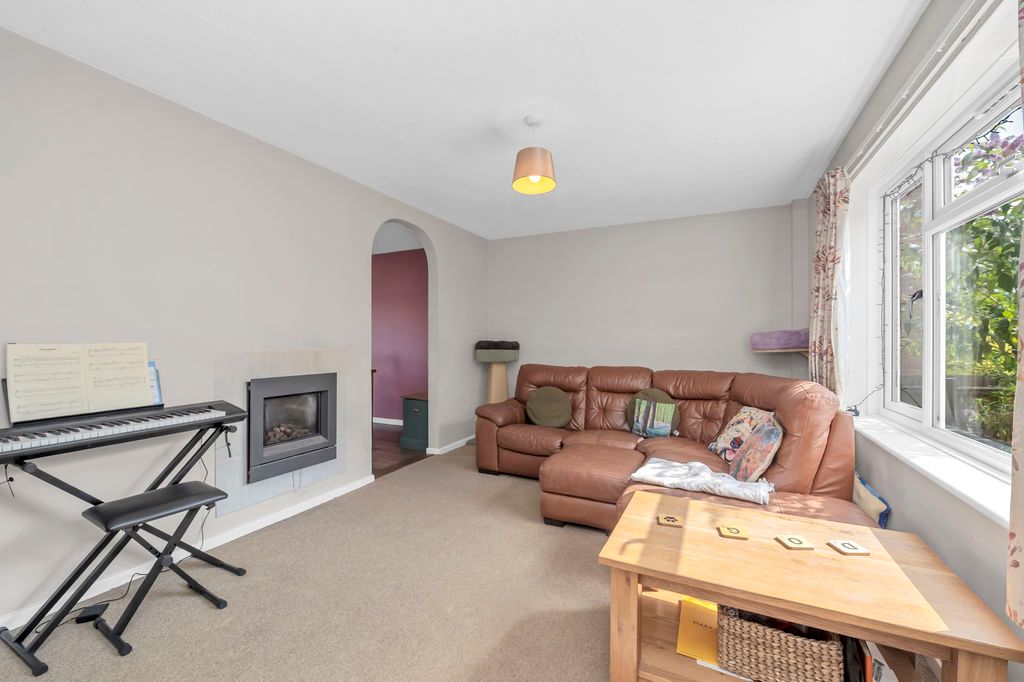 Property photo 2 of 12 Sitting Room