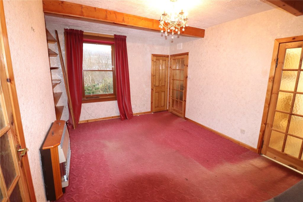 Property photo 3 of 15 Living Room