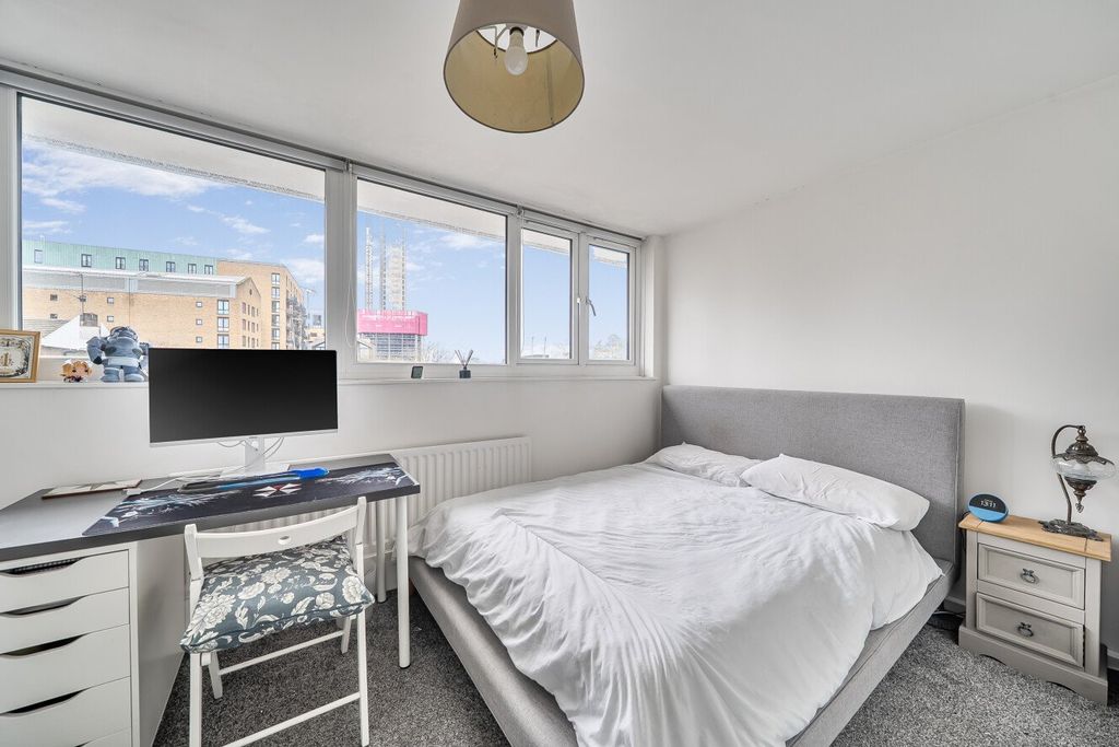 Property photo 3 of 8 Picture No. 10