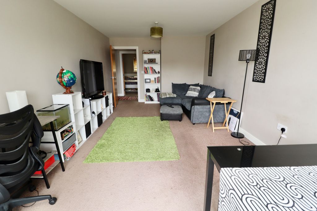 Property photo 2 of 8 Img_7975