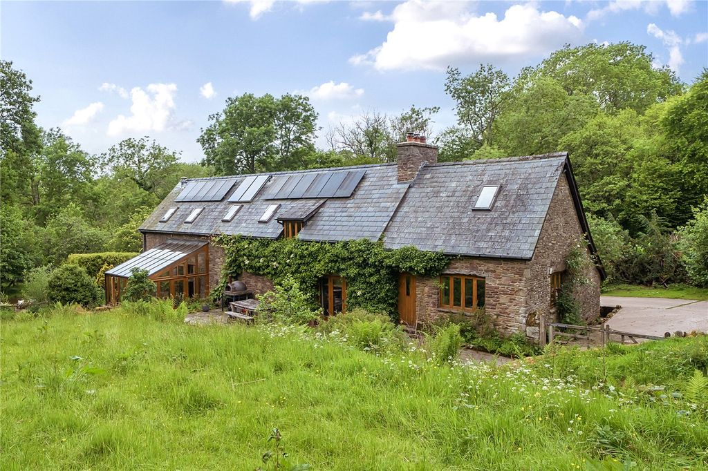Property photo 2 of 44 Picture No. 40