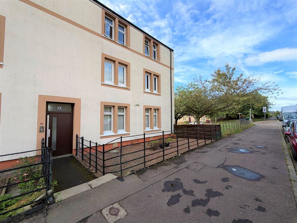 Property photo 1 of 11