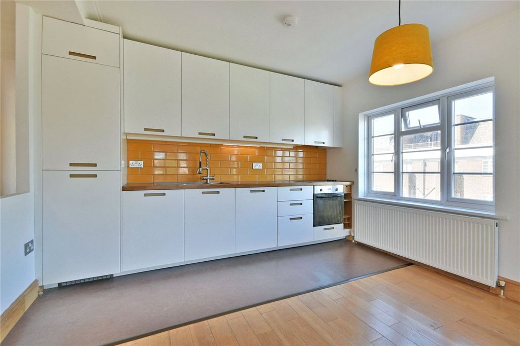 Property photo 3 of 19 Picture No. 34