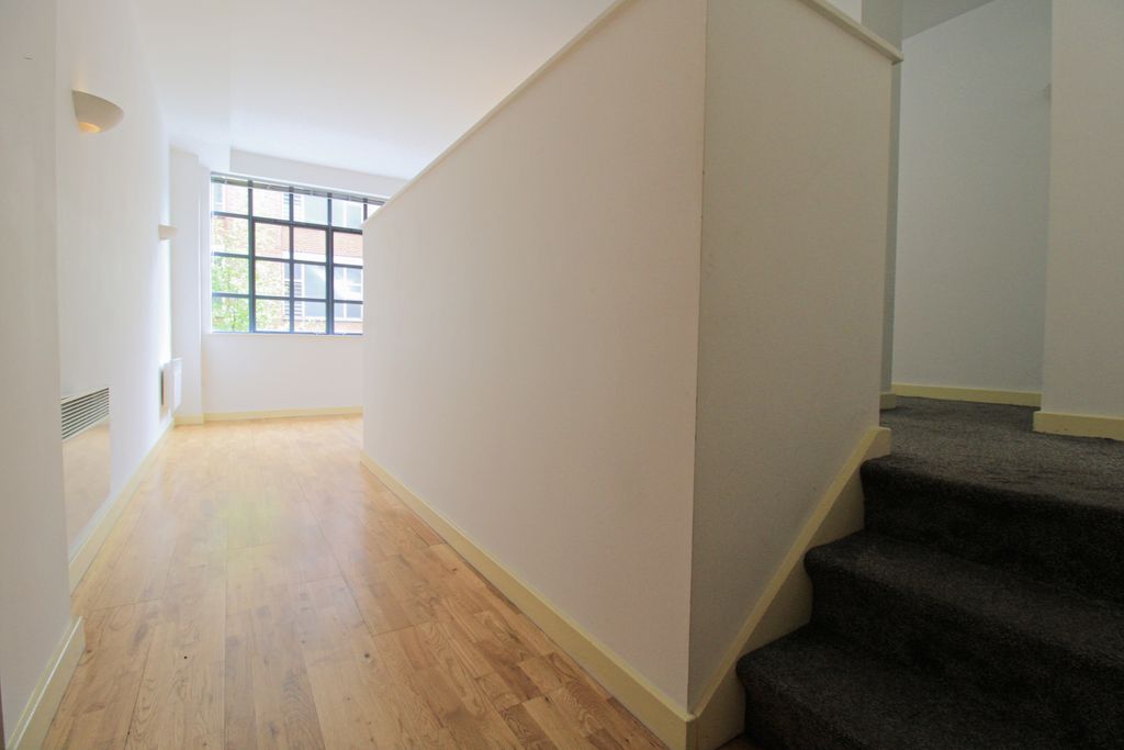 Property photo 3 of 7 Img_8611