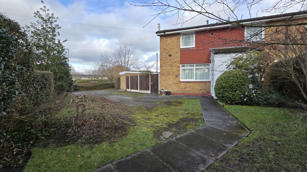 Property photo 3 of 28