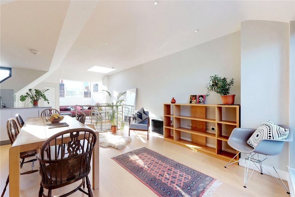 Property photo 3 of 12 Picture No. 23