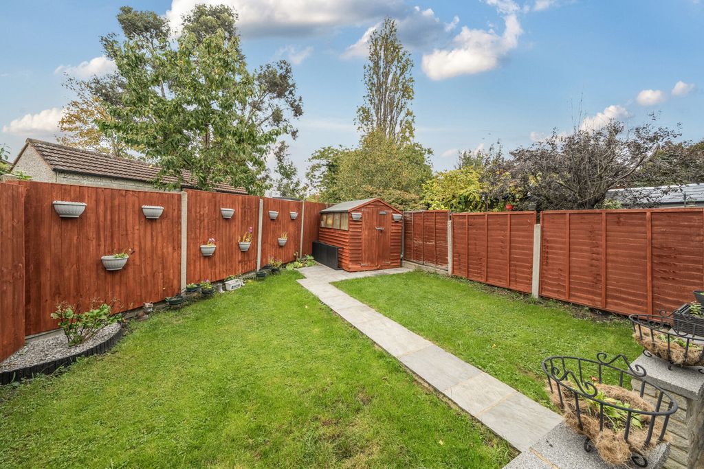 Property photo 1 of 19 1368917-5-68ee3A3...
