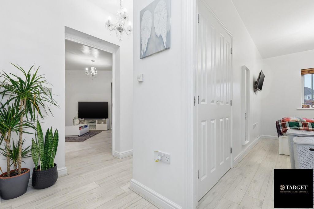 Property photo 3 of 12 Img_0685.Jpg