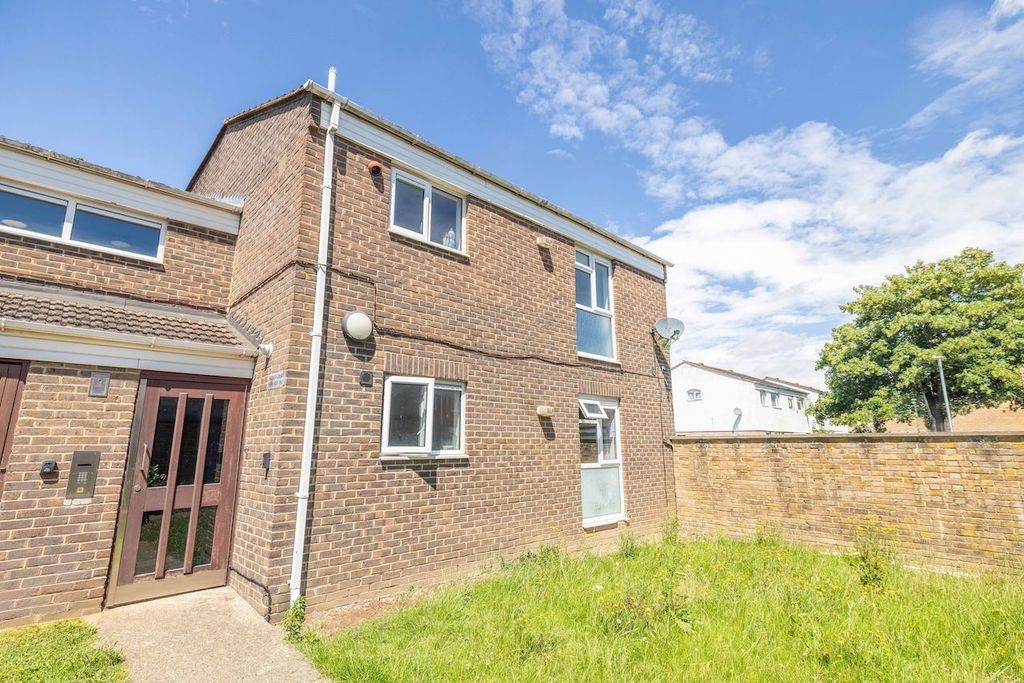 Property photo 1 of 9