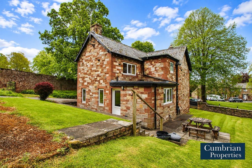 Property photo 2 of 19 External