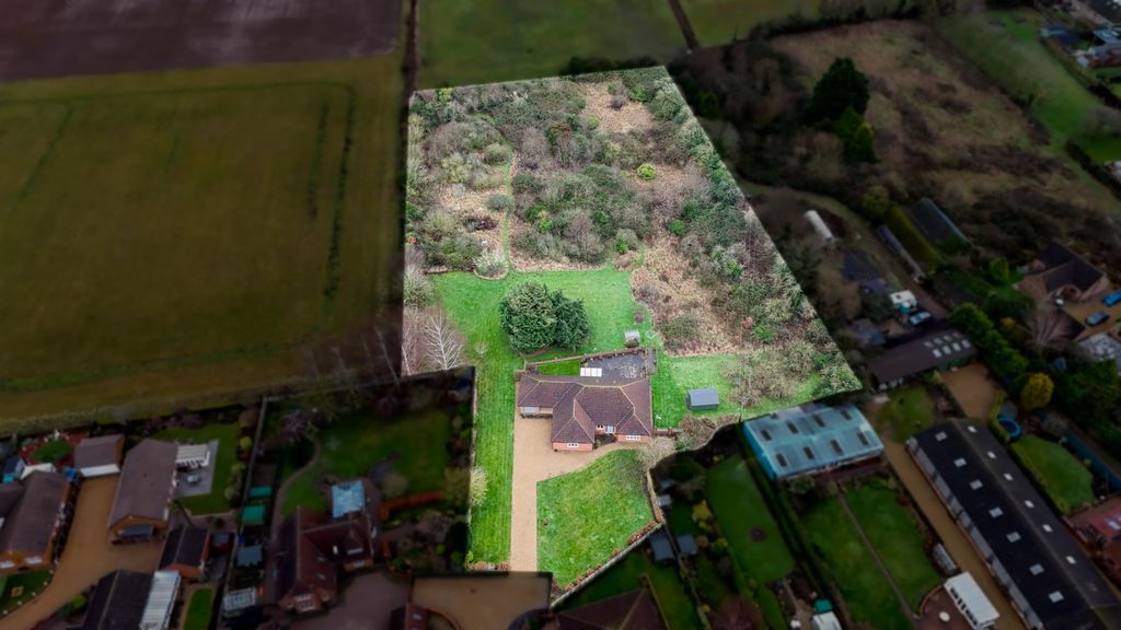 Property photo 3 of 40 4787997