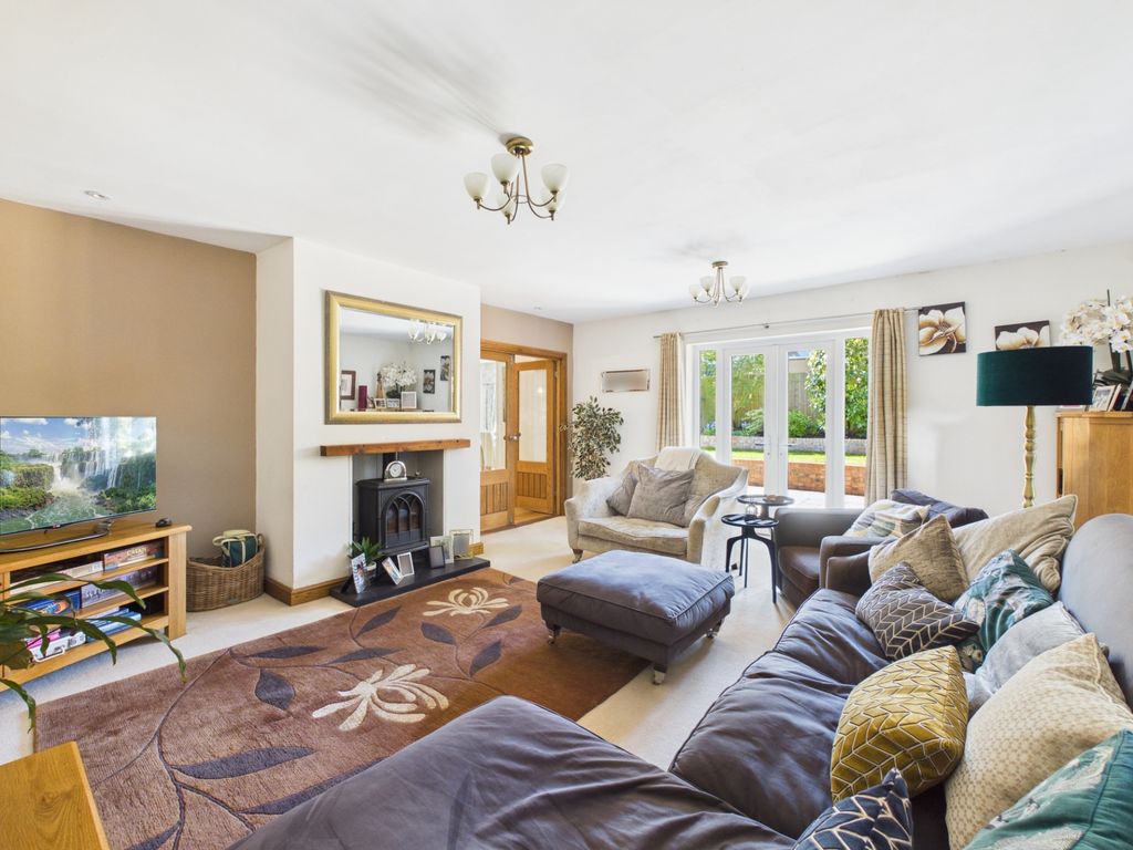 Property photo 3 of 26 Staffords Lane